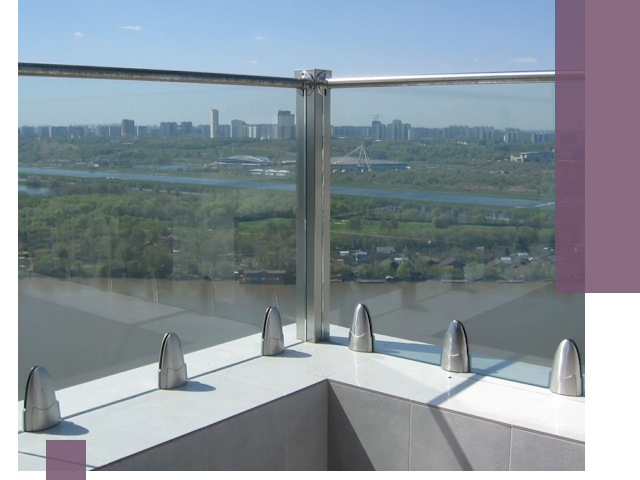 Стеклянные парапеты премиум класса в Солнечногорске для домов и бизнесов